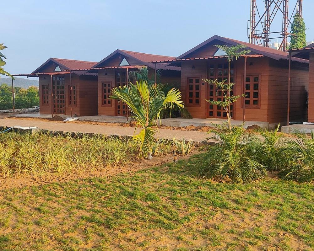 Nirvana Resort And Restaurant Garudeshwar Exterior photo