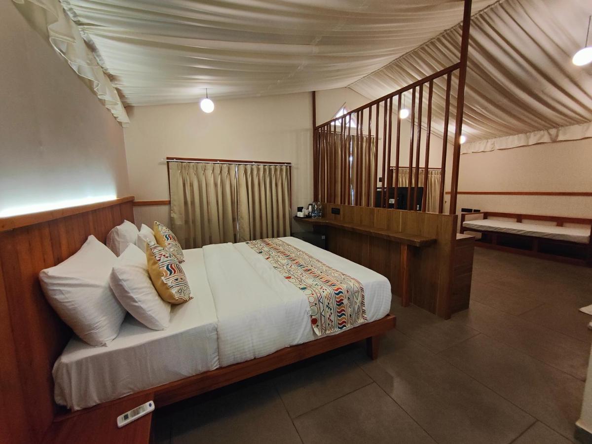 Nirvana Resort And Restaurant Garudeshwar Exterior photo