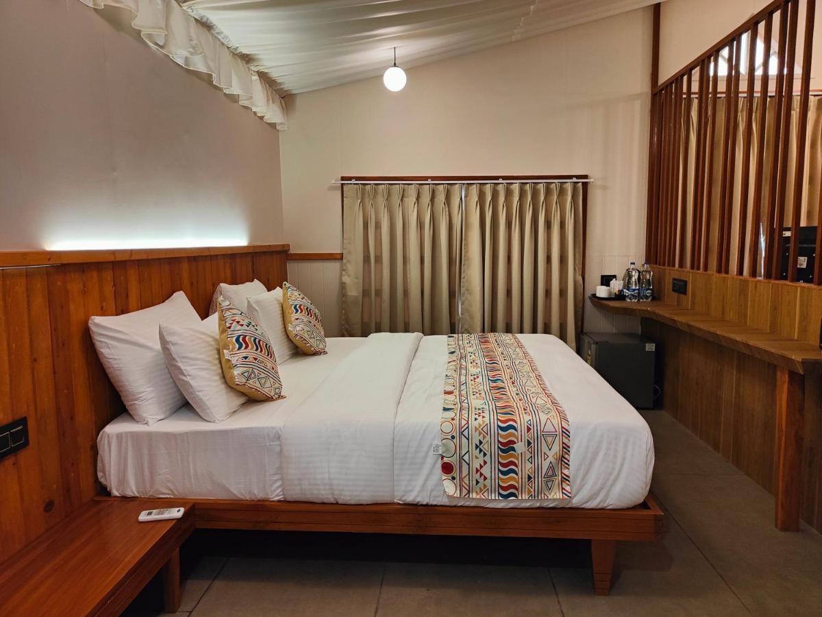 Nirvana Resort And Restaurant Garudeshwar Exterior photo