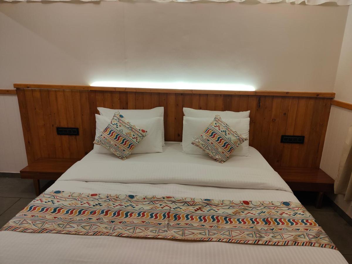 Nirvana Resort And Restaurant Garudeshwar Exterior photo