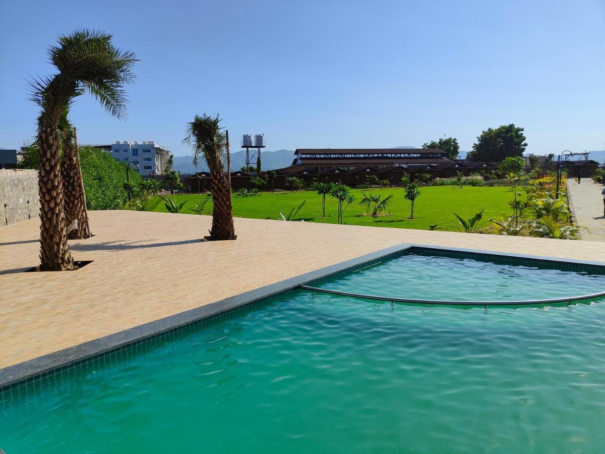 Nirvana Resort And Restaurant Garudeshwar Exterior photo